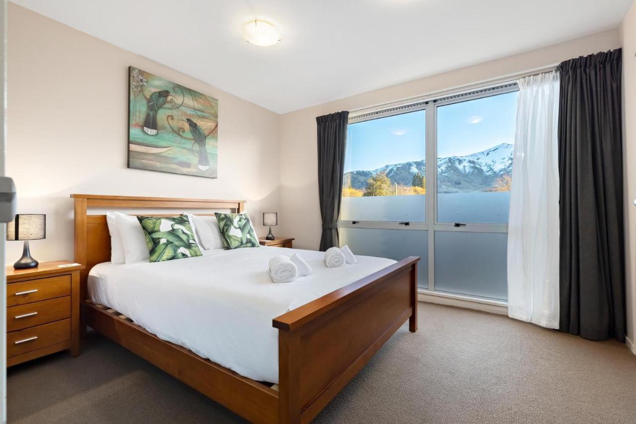 Central Wanaka Villa Esterno foto